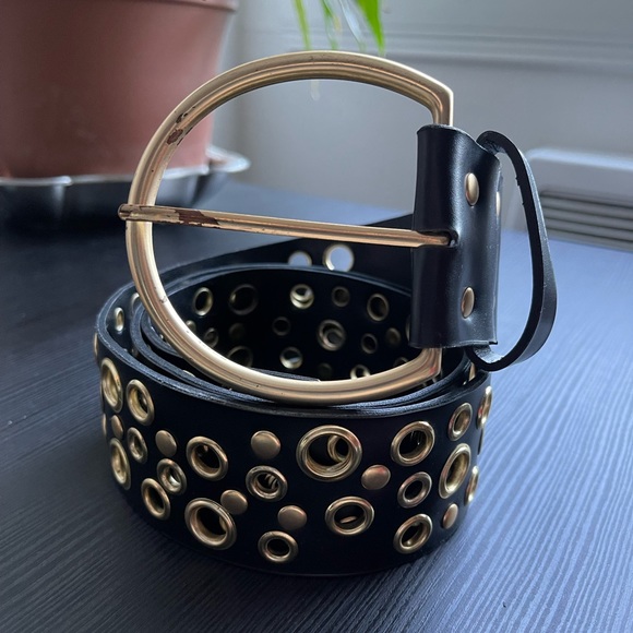 Nice golden fashion beltđź’› - Picture 6 of 8